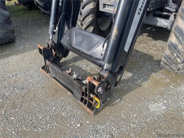 Tracteur Massey Ferguson 5613 FL