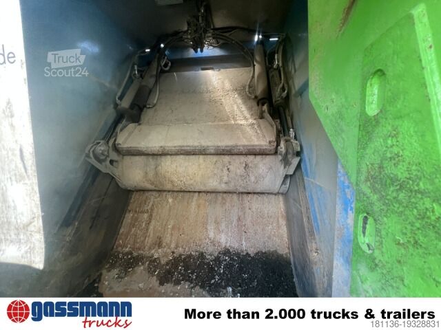 Camion à ordures Mercedes-Benz Actros 2032 LA 4x4, Faun Variopress 310 ca. 10m³,