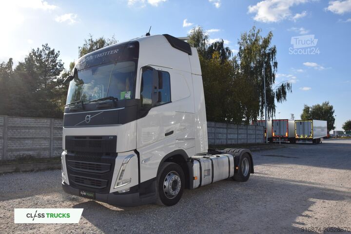 Standard tractor unit VOLVO FH 460 Globetrotter XL Varios i-Save