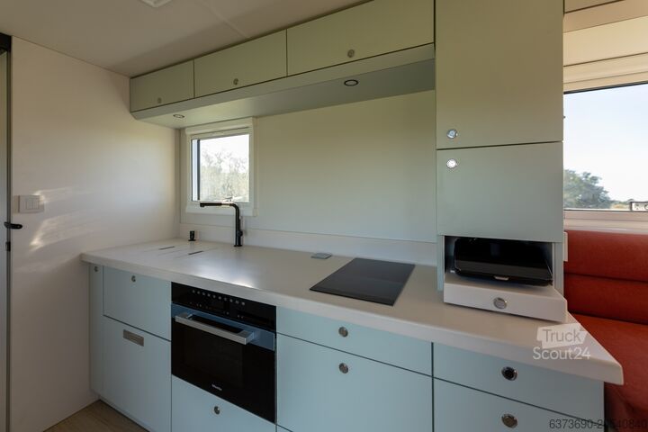 Ausgebauter LKW (Wohnmobil)  