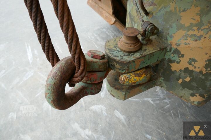 Trator de esteira Caterpillar D7F Ex-army