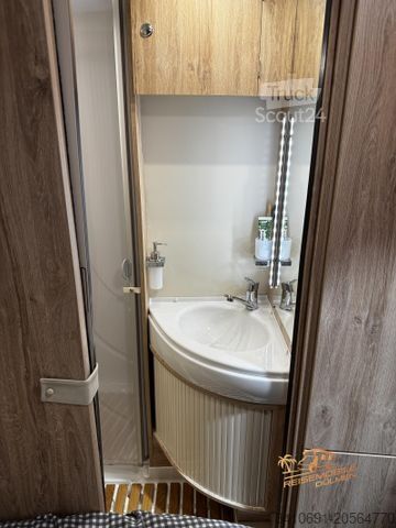 Half-integraal camper EURAMOBIL Profila RS PRS 675 SB Lithium RFK Markise Klima