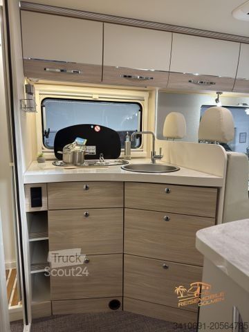 Capucine EURAMOBIL Activa One AO 630 LS Luftfahrwerk Travel Paket