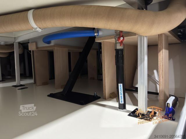 Capucine EURAMOBIL Activa One AO 630 LS Luftfahrwerk Travel Paket