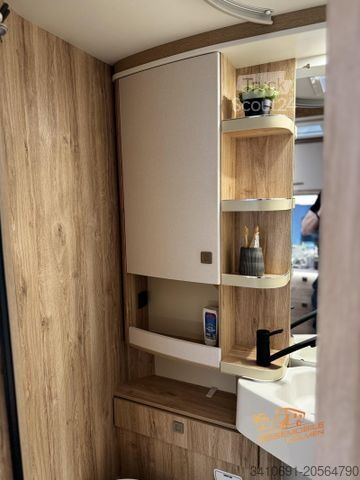 Camping-car semi-intégré EURAMOBIL Profila RS 695 EB  Klima Luft Markise Lithium