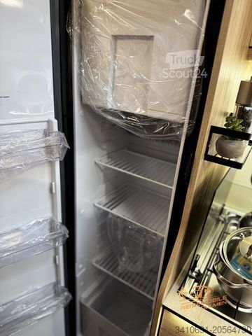 Camping-car semi-intégré EURAMOBIL Profila RS 695 EB  Klima Luft Markise Lithium