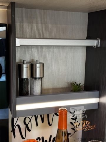 Integrált lakóautó CHALLENGER Integriert Graphite Edition 2060 Auto. Artic 6D