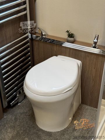 Kamper zintegrowany MORELO Grand Empire 110 GSB Mercedes-Benz Actros 1846 L