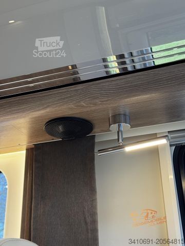 Kamper zintegrowany MORELO Grand Empire 110 GSB Mercedes-Benz Actros 1846 L