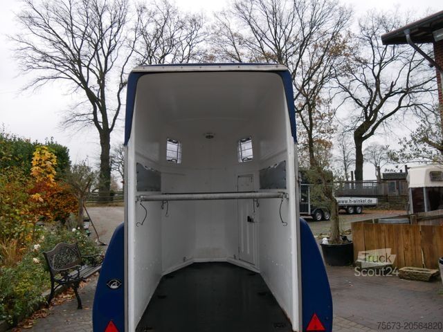 Przyczepa do transportu koni BÖCKMANN Uno schwenkbare Klappe Fohlengitter