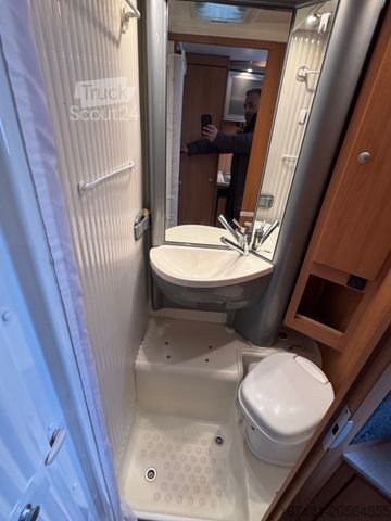 Integreret autocamper DETHLEFFS I-6611 Globebus Advantage Einzelbetten Solar