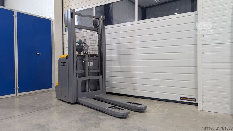 Käsikäyttöinen pinoaja Jungheinrich EJC 214z Li 250ZZ