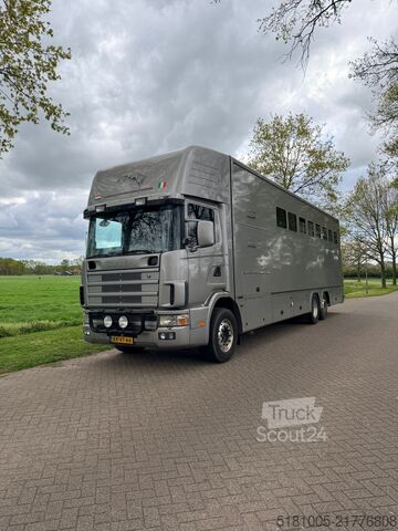 Hevosten kuljetus SCANIA B6X2 Scania Ketterer 9 paards + living