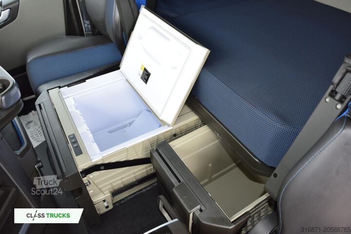 Standarta traktora vienība VOLVO FH 460 Globetrotter XL i-Save SideSkirts