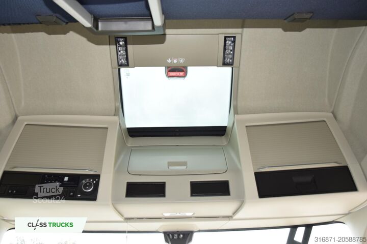 Standarta traktora vienība VOLVO FH 460 Globetrotter XL i-Save SideSkirts