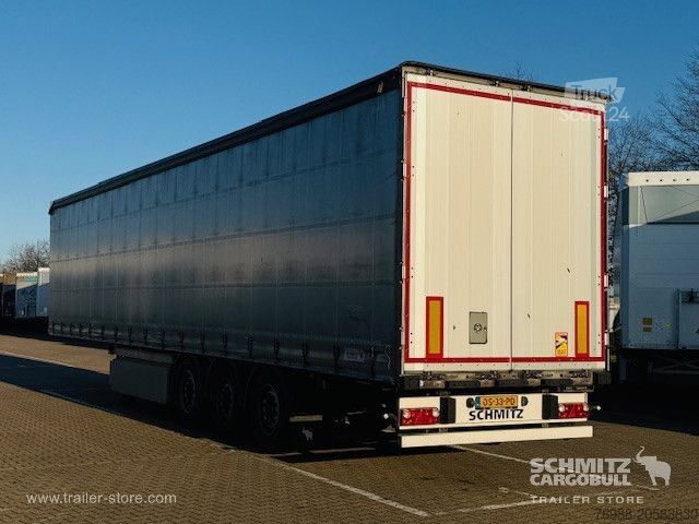 Auflieger mit Pritsche & Plane Schmitz Cargobull Curtainsider Standard Getränke