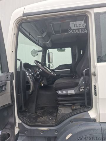 Dubă cu caroserie tip cutie MAN TGL 8.180 4x2 BL L-Haus 1 Liege AHK Koffer LBW