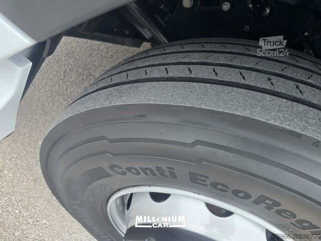 Standardni cestni vlačilec Ford Ford Fmax 500 anno 2023 km118000 con Adr