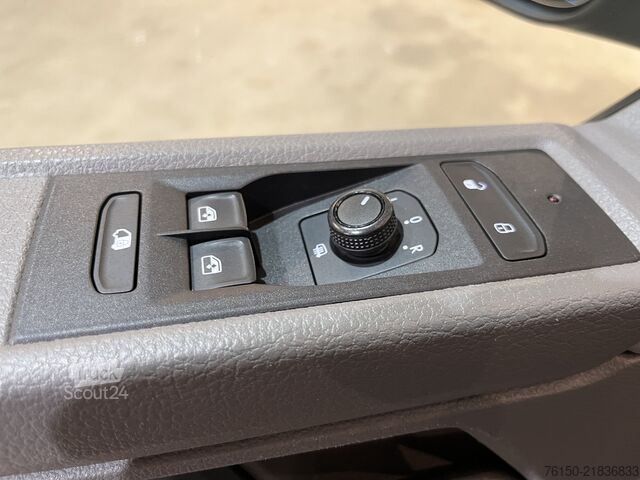Panel van Volkswagen Transporter 2.0 TDI L2H1 150 PK Automaat / Euro...