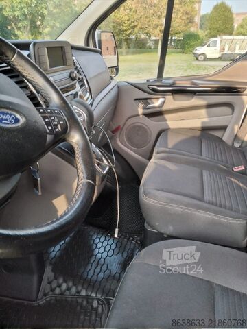 Ploščati dostavnik Ford Transit Custom