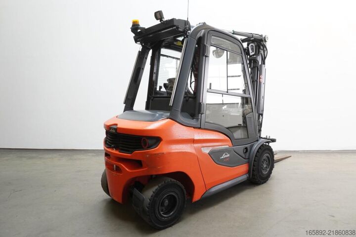 Gaffeltruck Linde H 30 D 1202