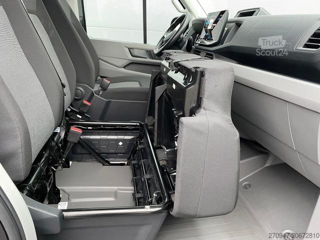 Ван с висока покривка VOLKSWAGEN Crafter Kasten 35 L4H3 NAVI DAB PDC KAMERA