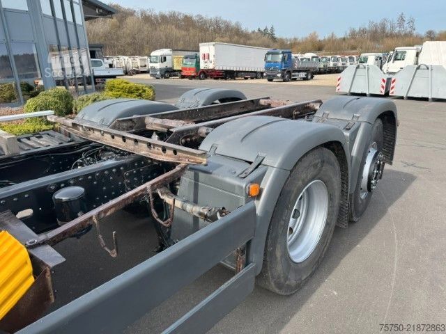 Šasija kamiona MAN TGS 26.320 6x2  Lift, Lenk