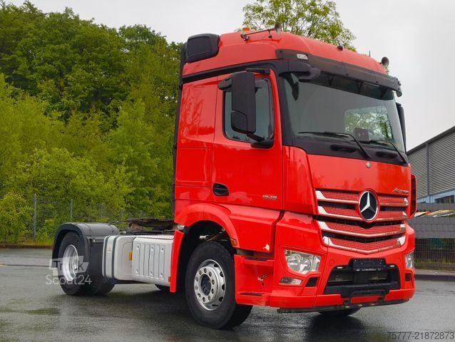 Стандартний тягач MERCEDES-BENZ Actros 18-48 Stream Space-MP4-Retarder-Hydraulik