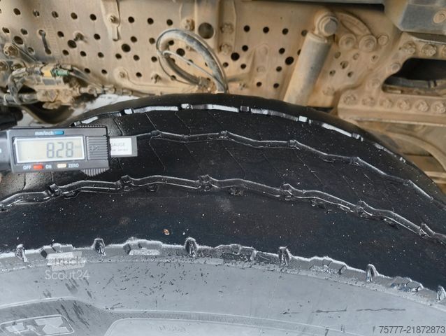 Стандартний тягач MERCEDES-BENZ Actros 18-48 Stream Space-MP4-Retarder-Hydraulik