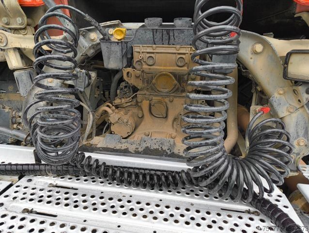 Стандартний тягач MERCEDES-BENZ Actros 18-48 Stream Space-MP4-Retarder-Hydraulik