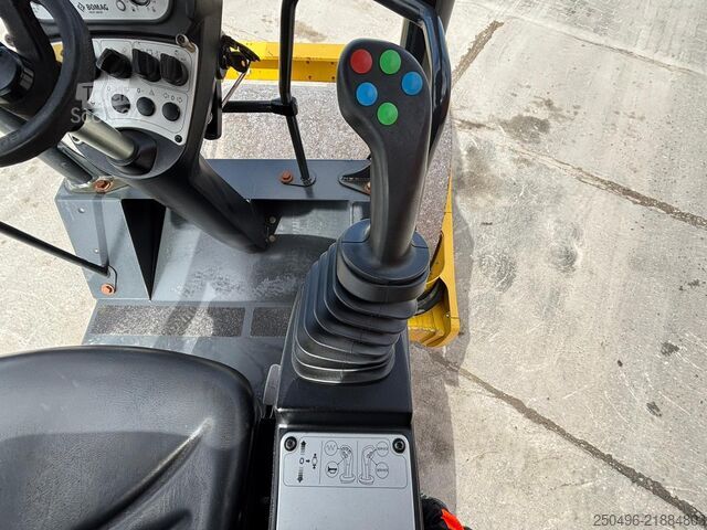 Pojedynczy walec bębnowy Bomag BW 145 DH 3