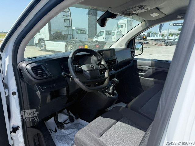 Furgão de painéis Opel VIVARO 2.0 145CV L2H1