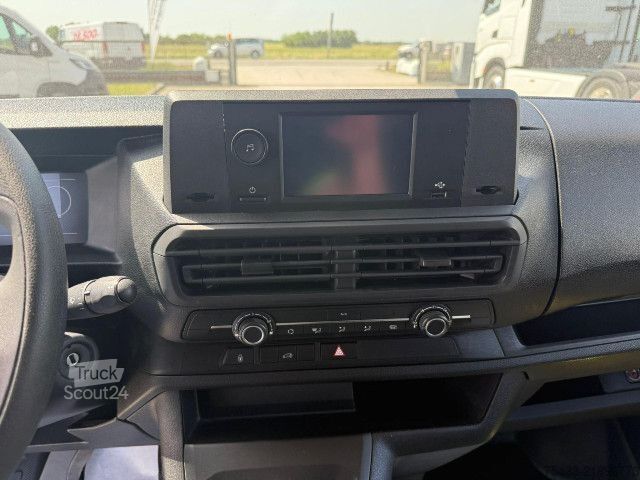 Furgão de painéis Opel VIVARO 2.0 145CV L2H1