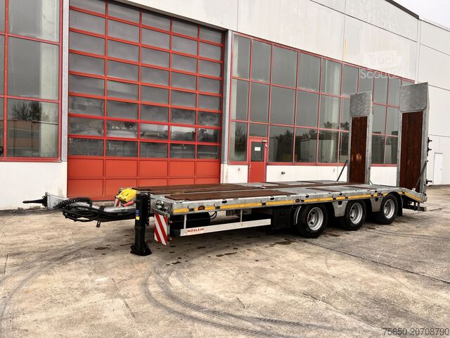 Low loader trailer Möslein TTA33 Schwebheim 31 t Tridemtieflader gelenkt, Neuwertig