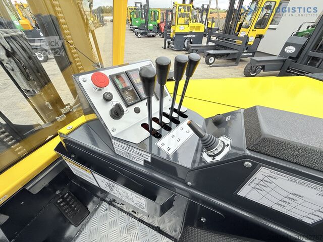 Four-way forklift Combilift CB4000 TRIPLEX 5200 FREE-LIFT POSITIONER