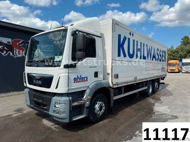 Samochód do przewozu napojów MAN TGM 22.250 Getränkewagen mit Ladebordwand Euro6