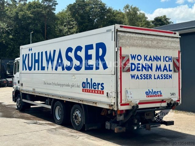 Samochód do przewozu napojów MAN TGM 22.250 Getränkewagen mit Ladebordwand Euro6