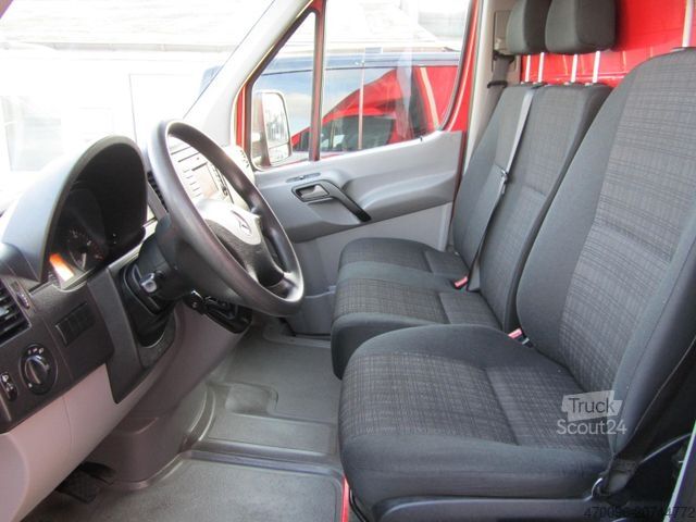 Vrachtwagen met bakwagen MERCEDES-BENZ Sprinter 314 Koffer XXL*Möbelkoffer*2.40 Höhe*