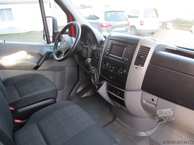 Vrachtwagen met bakwagen MERCEDES-BENZ Sprinter 314 Koffer XXL*Möbelkoffer*2.40 Höhe*