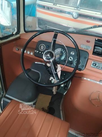 Μίνι λεωφορείο MERCEDES-BENZ Vorgänger Sprinter O 319 Samba mit Faltdach AC
