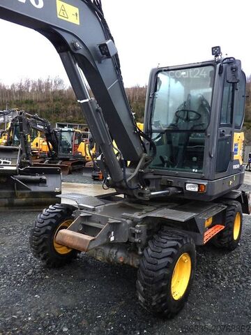Escavatore gommato Volvo EW 60 E