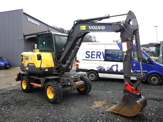 Escavatore gommato Volvo EW 60 E