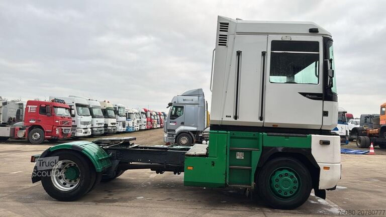 Tracteur standard Renault Magnum 470 (POMPE MANUELLE / MANUAL PUMP / BOIT...