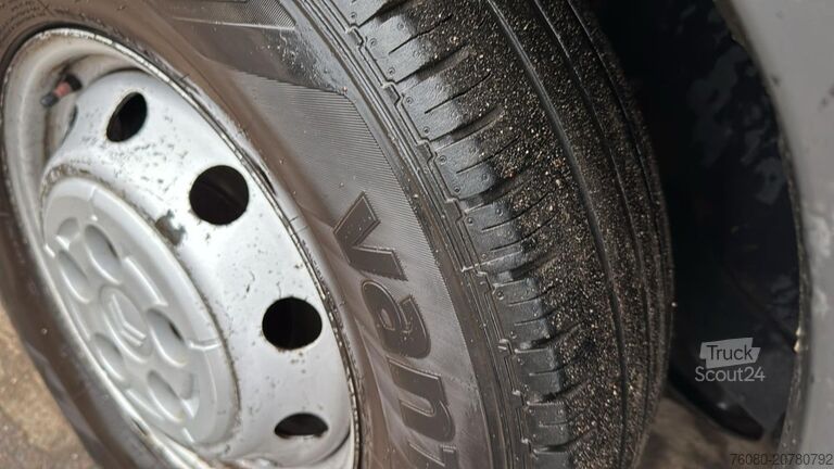 Kovček Citroën Jumper (3.0L / 180PS / EURO 5 / N1 / BELGIAN VAN)