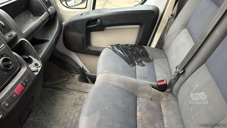 Kovček Citroën Jumper (3.0L / 180PS / EURO 5 / N1 / BELGIAN VAN)