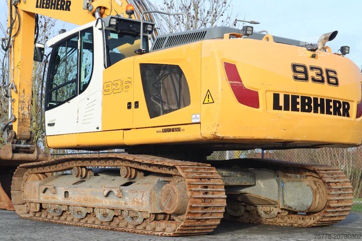 Goseniški bager Liebherr R936 LC | QUICK COUPLER | BUCKET