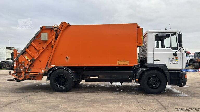 Camion d'enlèvement des ordures ménagères MAN 18.285 (GARBAGE TRUCK / TOP CONDITION / 6 CYLIN...