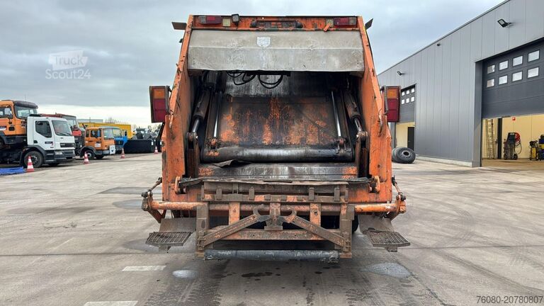 Camion d'enlèvement des ordures ménagères MAN 18.285 (GARBAGE TRUCK / TOP CONDITION / 6 CYLIN...