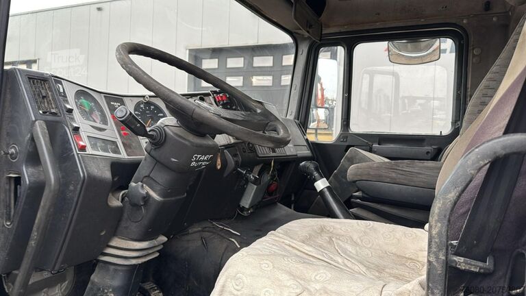 Camion d'enlèvement des ordures ménagères MAN 18.285 (GARBAGE TRUCK / TOP CONDITION / 6 CYLIN...