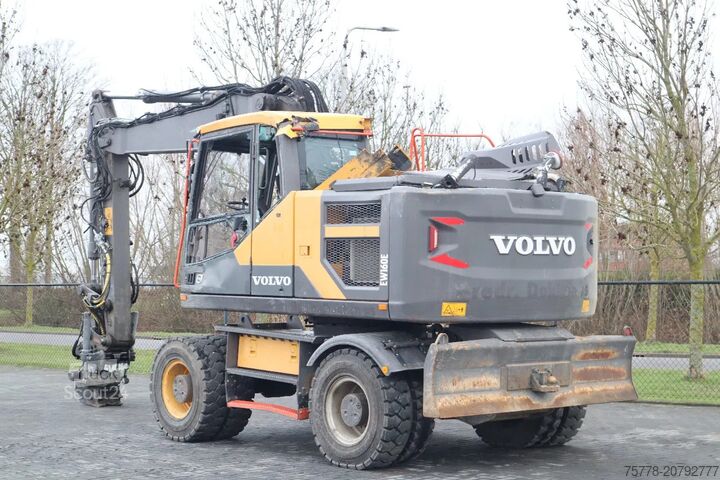Escavatore gommato Volvo EW160 E | OILQUICK | ROTOTILT | DAMAGE / WORKIN...